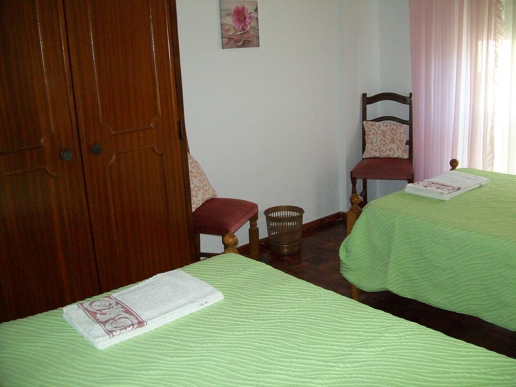 Pacheco'S Guesthouse ลากอส ภายนอก รูปภาพ